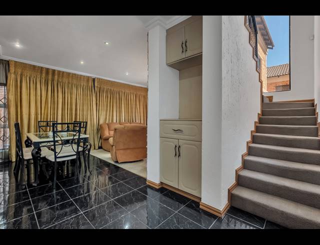 4 BEDROOM CLUSTER FOR SALE IN FERNDALE